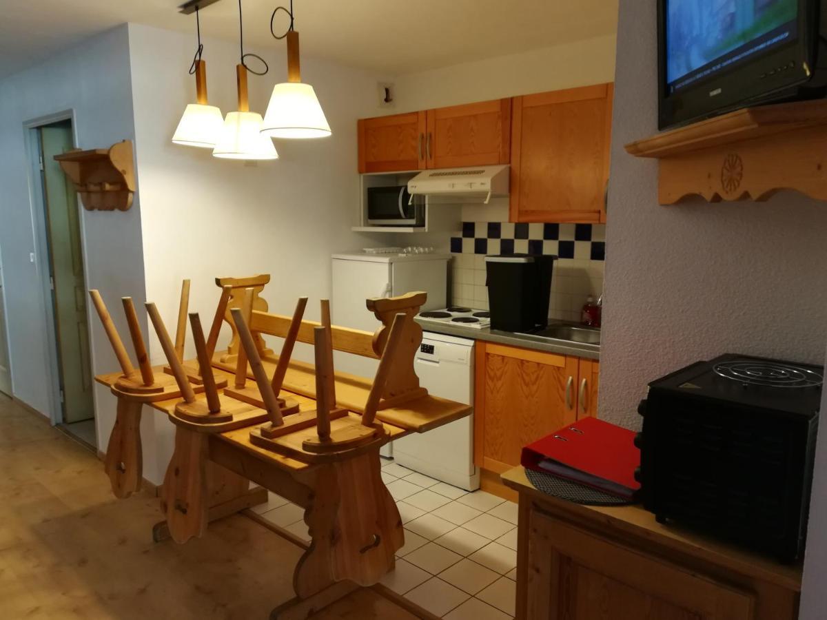 Appartement T3 - 5 Pers - Les Pics D Aran 3* Bagnères-de-Luchon エクステリア 写真
