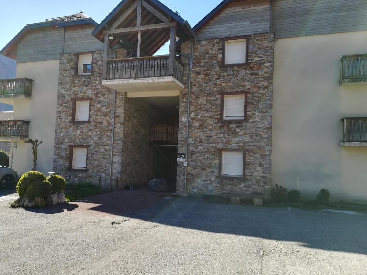 Appartement T3 - 5 Pers - Les Pics D Aran 3* Bagnères-de-Luchon エクステリア 写真